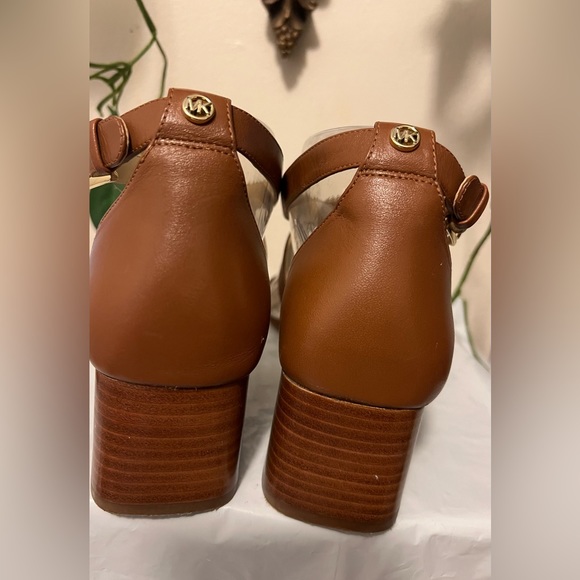 MICHAEL KORS SANDALS (SIZE 10) - Picture 2 of 9